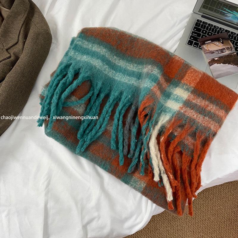 Luxuriöser Farbverlauf Mohair Patchwork Schal: Dicker, warmer Winter-Nackenschal für Damen, Schal im koreanischen Stil aus Imitat-Kaschmir.