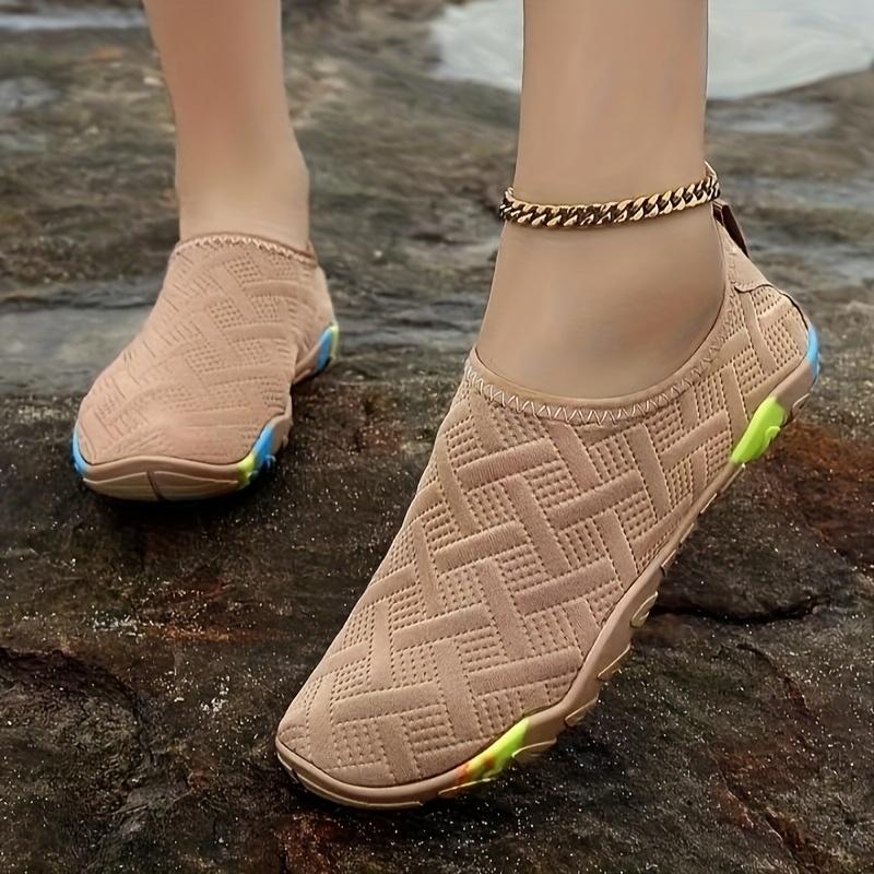 Women's Minimalist Water Shoes - Slip-On Quick-Dry River Sneakers, Round Toe Non-Slip Beach & Outdoor Sport Sandals for Summer