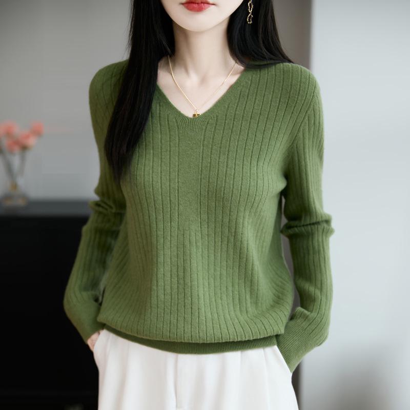 Women's V-Neck Ribbed Knit Sweater - Slim-Fit Long-Sleeve Top for Autumn/Winter 2025