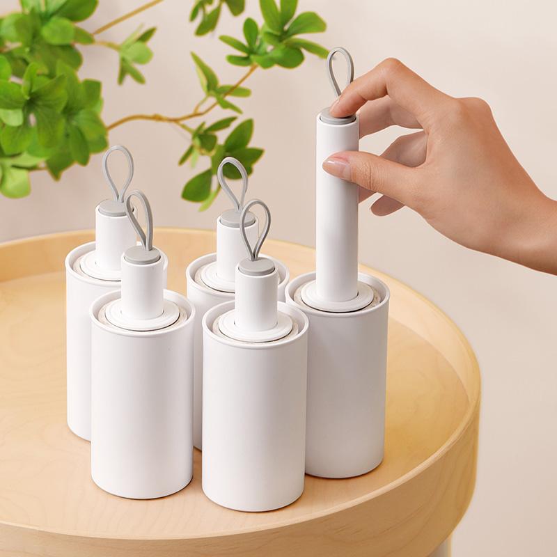 Innowell Mini Lint Roller with Retractable Handle, Portable Clothes Hair Remover, Tear-and-Use Replacement Paper