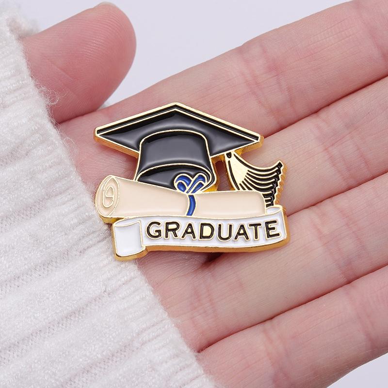 Graduation Enamel Brooch Bachelor Hat Style Pin Graduation Gift For Graduates Lapel Bag Badges Best Wishes Jewelry For Friends