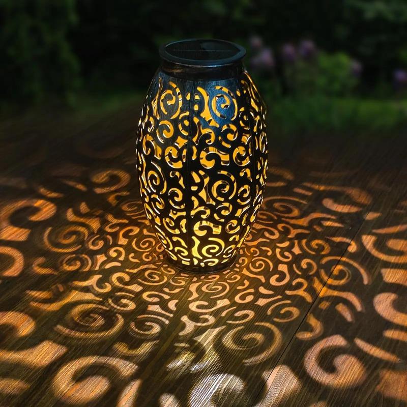 Solar Lanterns Hanging Solar Lights Outdoor with Handle Metal Waterproof Decorative Solar Garden Lights for Patio Porch Pathway