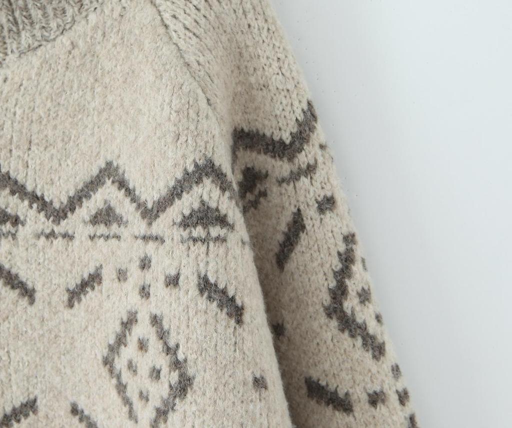 Women's Retro Color-Block Jacquard Knit Cardigan for Autumn/Winter