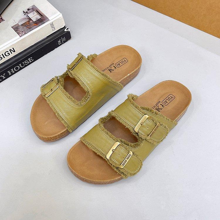 Thick-bottomed Boken slippers for women to wear in the summer of 2025, the new retro fairy wind fringed ugly and cute flat-bottomed slippers