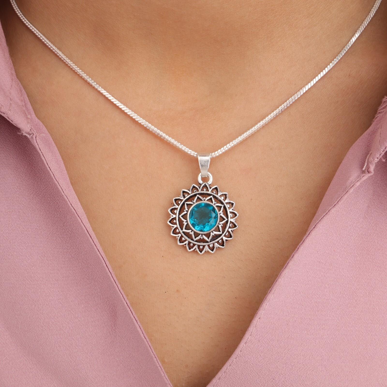 

Голубой Апатит Драгоценный камень 925 Стерлинговое серебро Ручная работа Маленькая подвеска 1.14 Для подарка CP-30-1