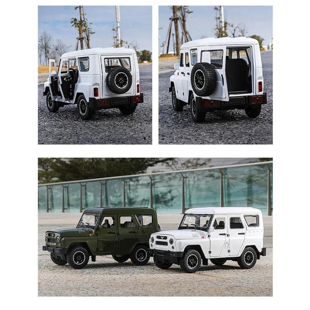 1/18 Scale UAZ Hunter Alloy Car Model Diecasts Metal Off-road Vehicles Car Model Sound and Light Simulation Collection Kids Toys Gifts