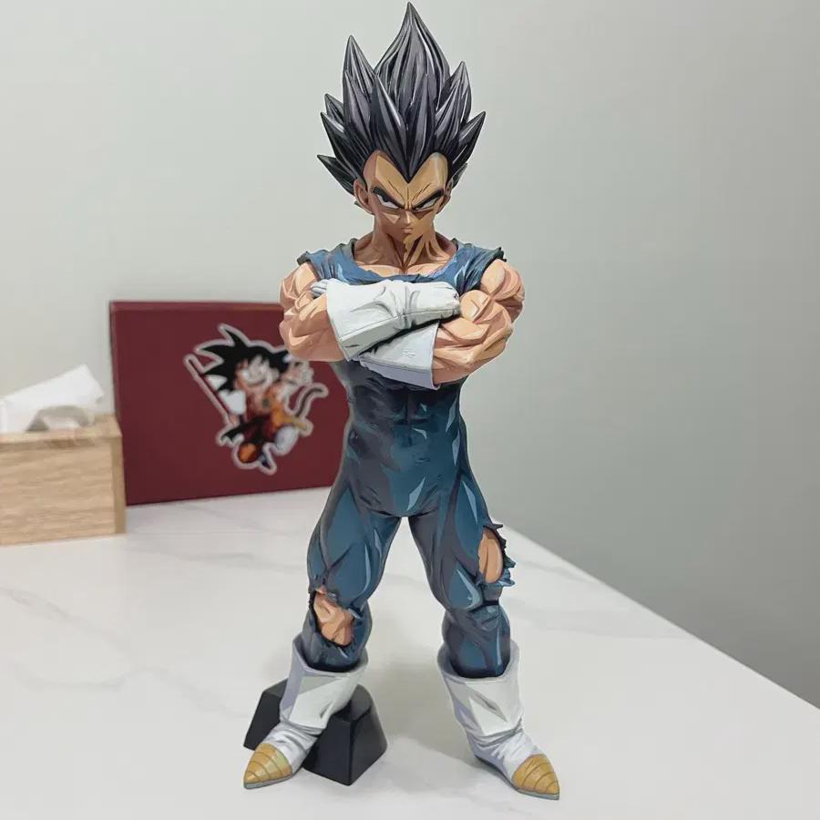 

Dragon Ball Manga Dimensions Vegeta Figure
