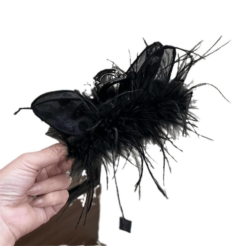Elegance: Black Rabbit Ear Feather Tassel Claw Clip for Women – 2024 Autumn/Winter High-End Luxury Hair Accessory