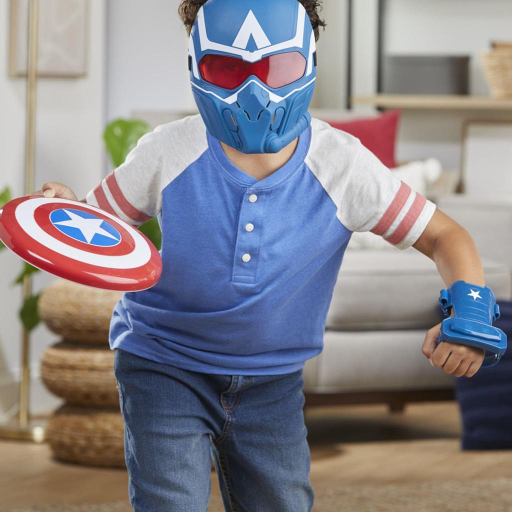 Hasbro Marvel Captain America: Brave New World Roleplay Set with Mask, Shield, and Gauntlet, Superhero Toy for Kids, Ages 5 and Up, F9305, Authentic
