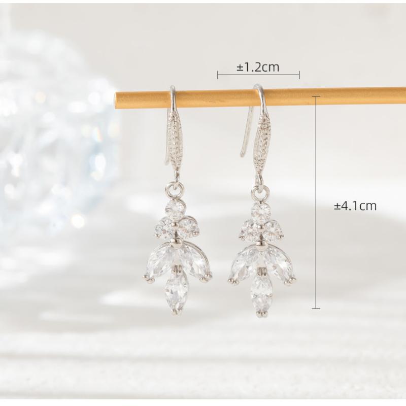Fashion Small Fresh Ear Hook Copper Inlaid Zircon Women's Earrings High-end Elegant Temperament Stud Earrings Versatile Jewelry
