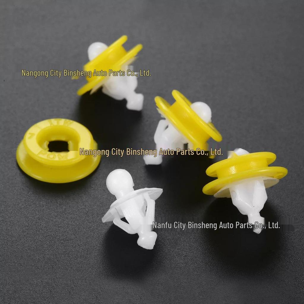 Volvo V60/XC60/S90/V40/C30 Mudguard Liner Fixing Clip