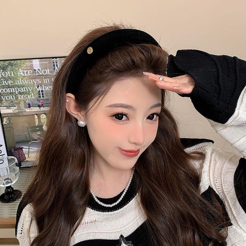 Red Velvet Wide Headband Women High Cranial Top Hair Hoop Elegant Versatile Outdoor Pressure Hair Band Autumn Winter Fashion Hair Accessories