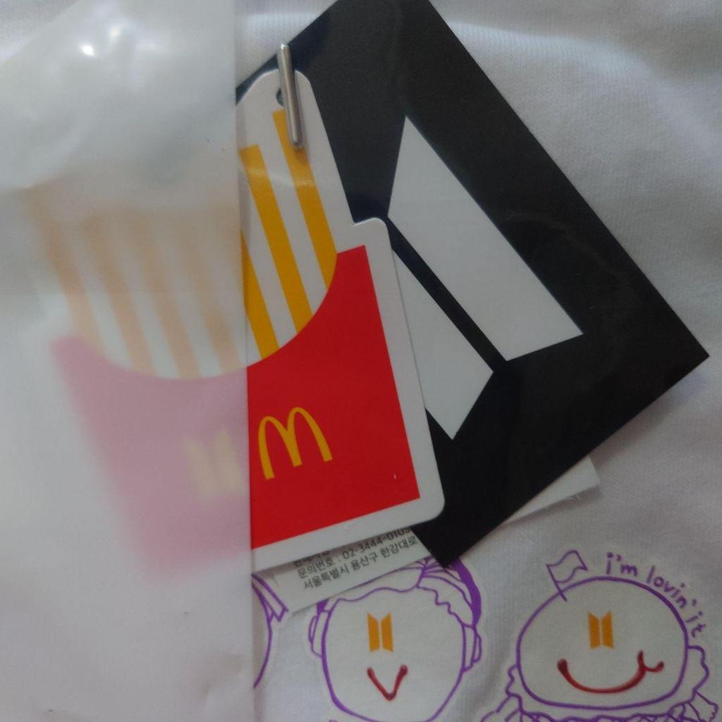 [USED] BTS x McD collaboration T-shirt, rare, McDonald's