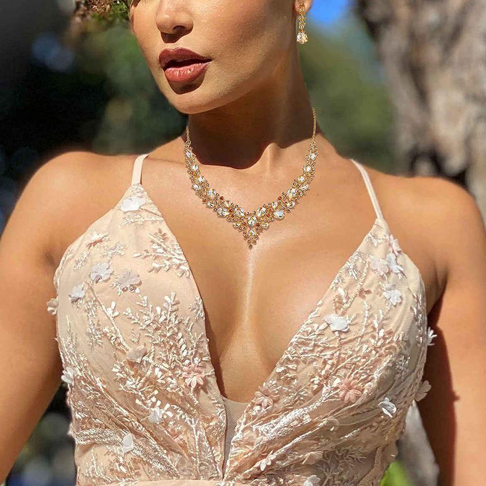 Shape Temperament Korean Style Earrings Wedding Jewelry Set Women Necklace Necklace Ear Studs Set