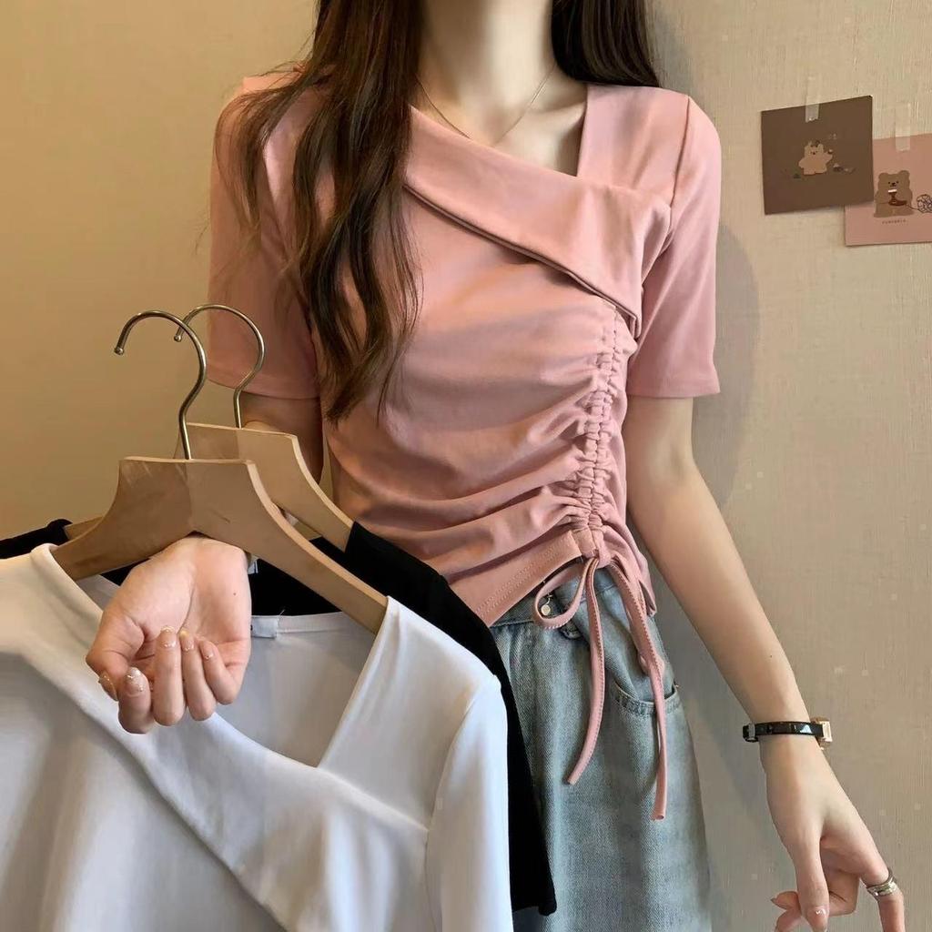 Irregular One-Shoulder Drawstring Short-Sleeve T-shirt for Women – New Sweet Chic Summer Arrival, Unique Versatile Top with Internet Celebrity Style.