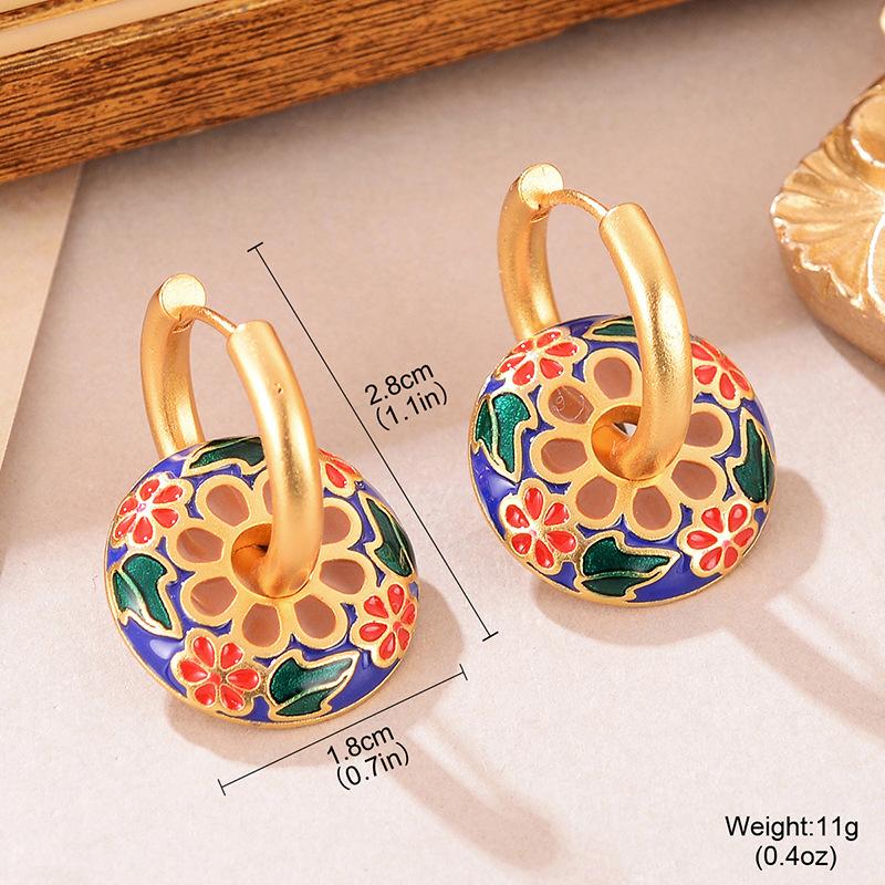 Vintage enamel painted medieval vintage ear buckle 925 premium light luxury flower earrings round court style earrings