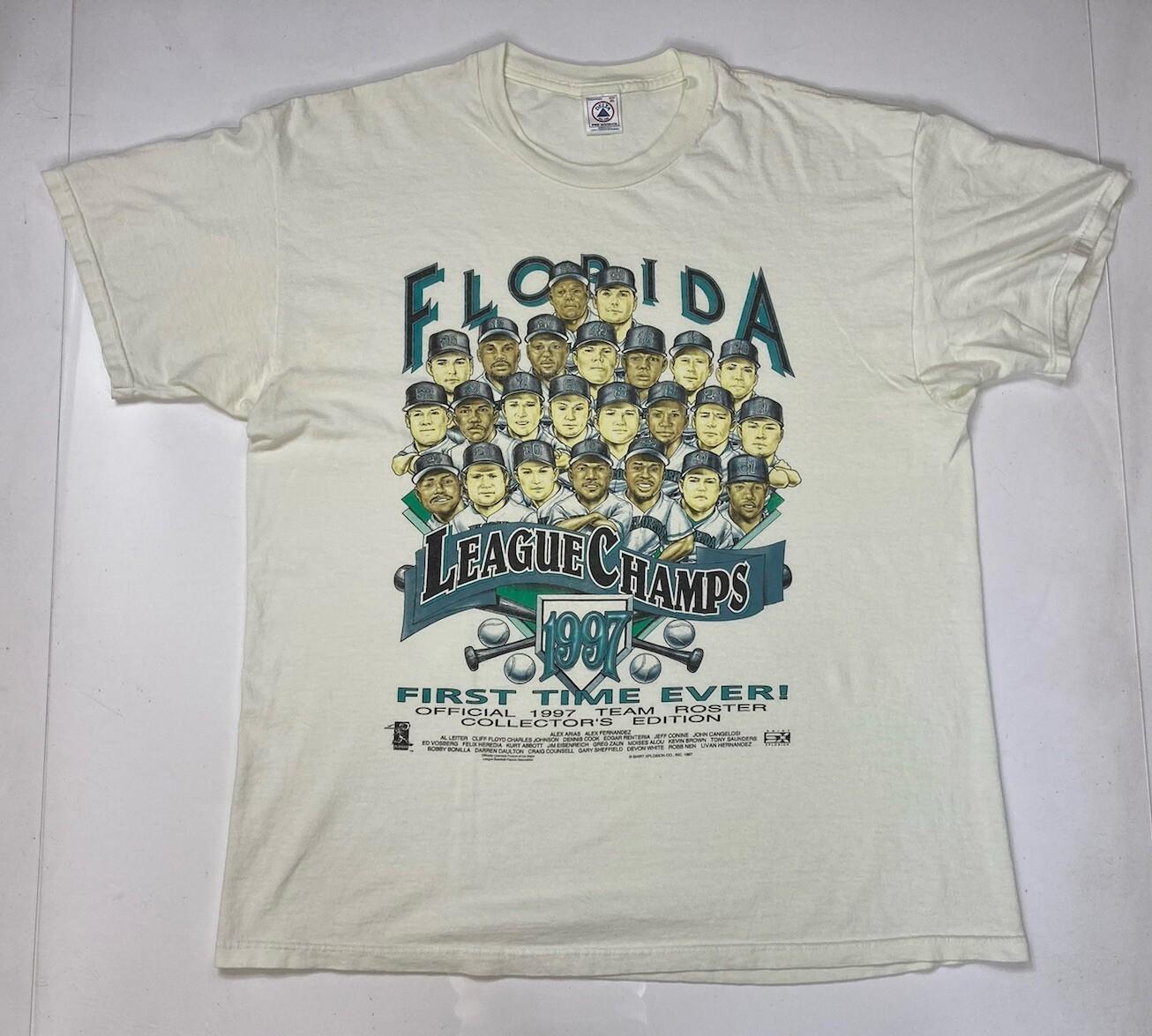 VINTAGE Florida Marlins 1997 Champs Team Roster Graphic T-shirt Men XL USA 90s S