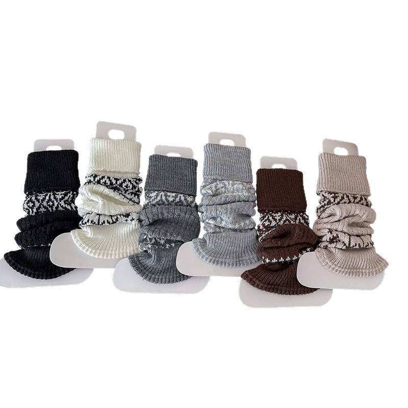 Sock Coverssocks Are Piled Up With Warm And Thickened Retro Gray Diamond Calf Leg Covers