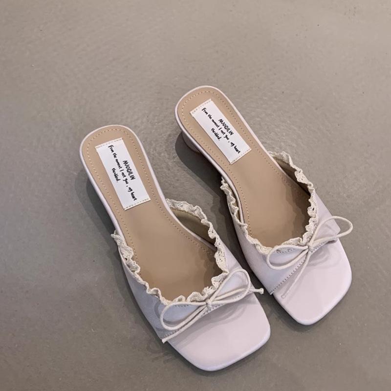 Designer Summer Butterfly Knot Lace Women Slippers Casual Thick Low Heel Dress Street Style Slides