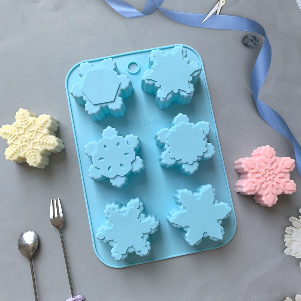 2pcs Creative Practical Random Color Snowflake Shape Silicone Mold Handmade Soap Mold Party Gift