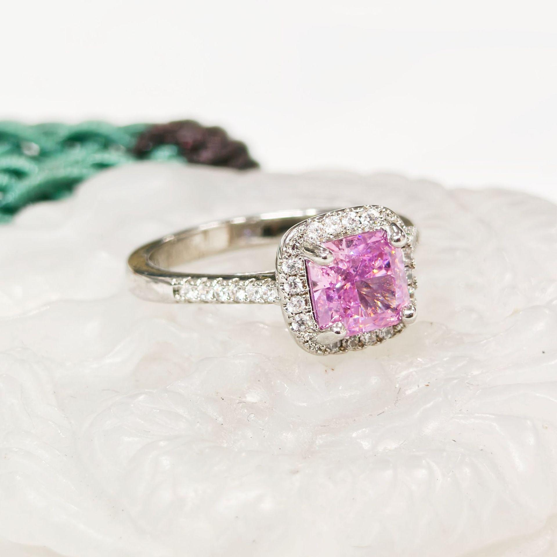 Gesi En Women s Luxurious Square Pavé Pink-Purple Ring for Weddings Size 9