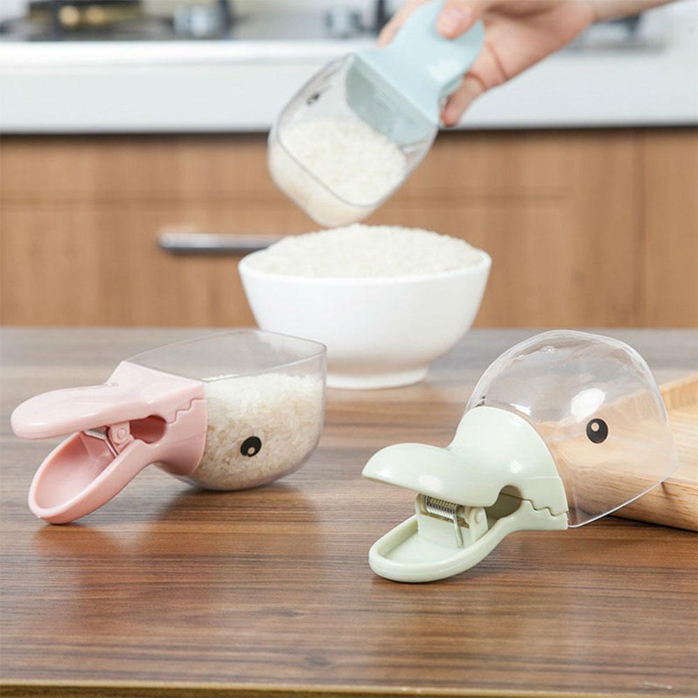 Household 2 in 1 Creative Duck Shape Plastic Shovel Handled Spoon With Bag Clip Food Sealing Clip Kitchen Accessories