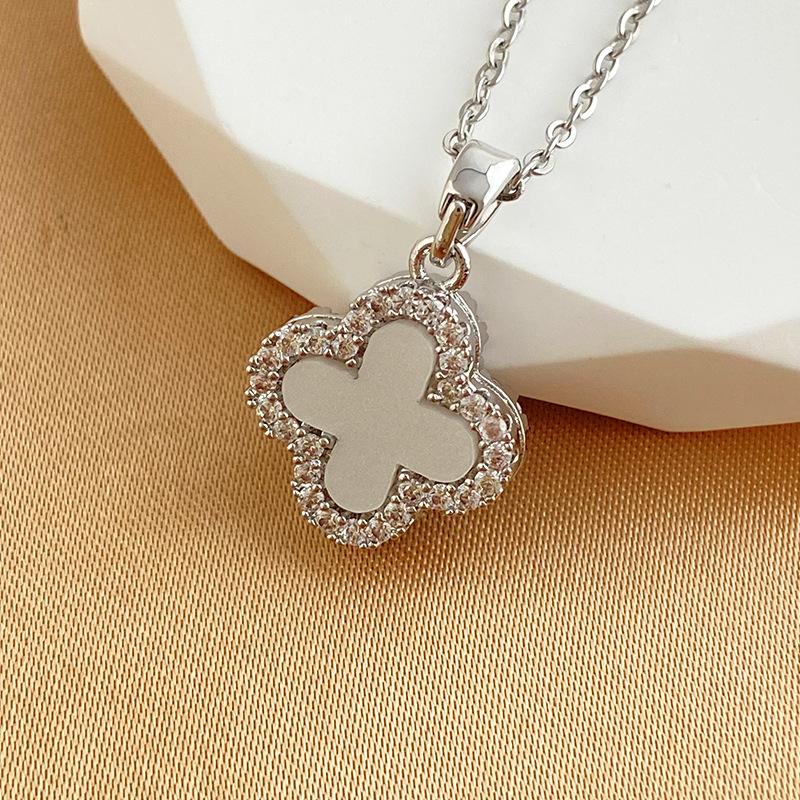 Micro inläggningar fyra blad gräs hänge halsband hög kvalitet Neckchain