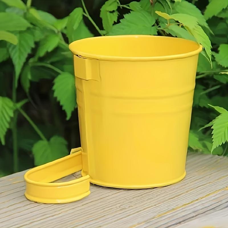 3Pcs Hanging Metal Flower Pots with Handles, Balcony Wall-Mounted Planters, Outdoor Garden Decoration – Random Color