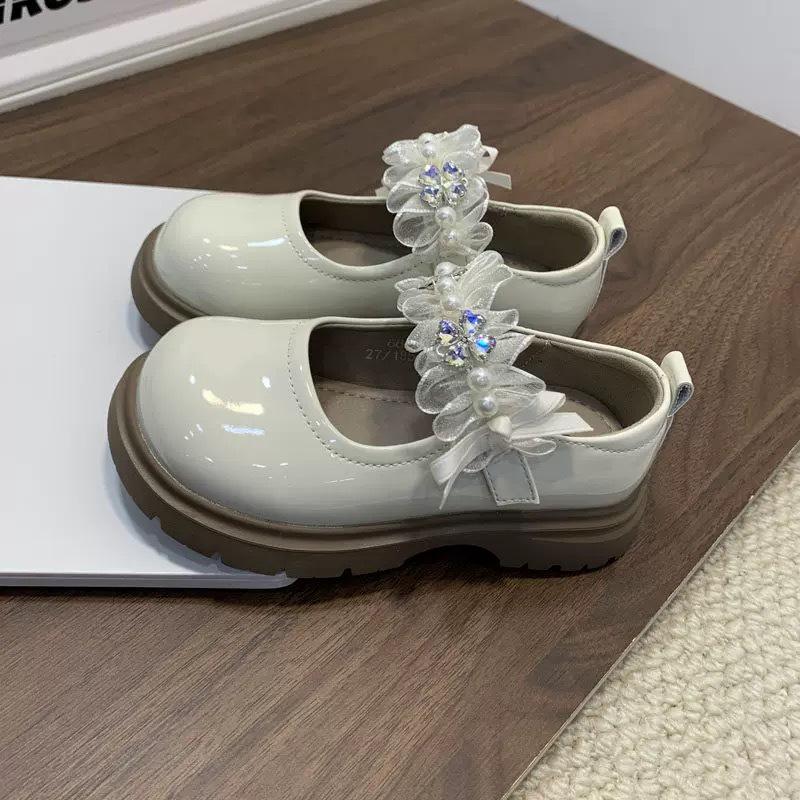 2026 Spring/Summer Girls' Korean British Style Leather Pearl Princess Shoes - Fashionable Performance Footwear for Little Girls.
