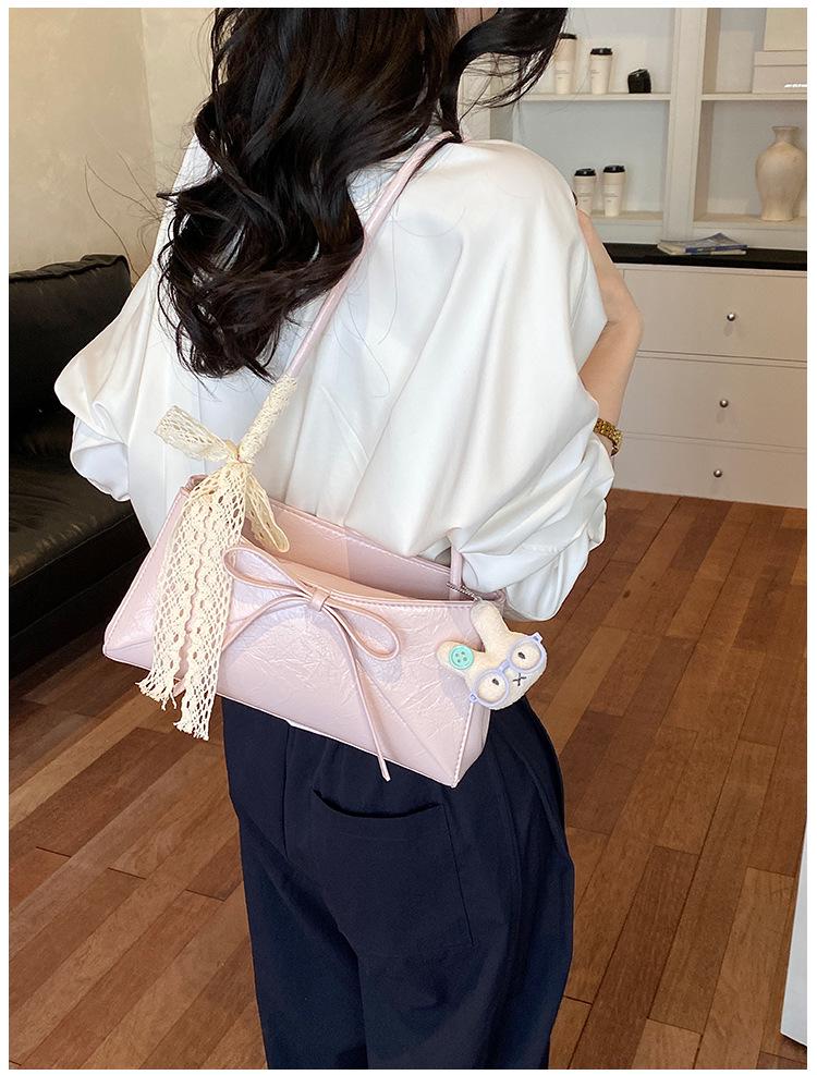 2026 Korean-Style Single Shoulder Handbag with Butterfly Knot - Versatile and Fashionable Women's Bag