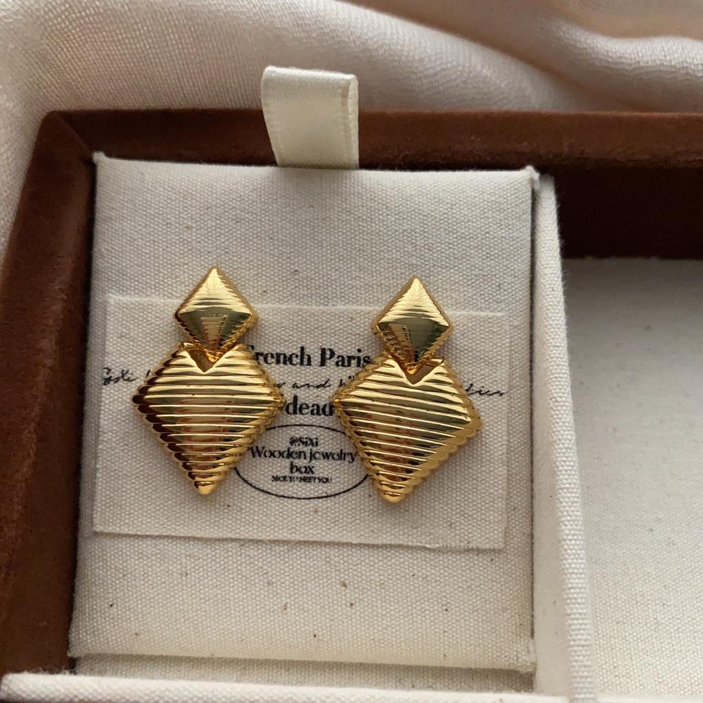 Gold Woven Geometric Earrings Earrings Vintage Exquisite Premium Personality Unique Earrings