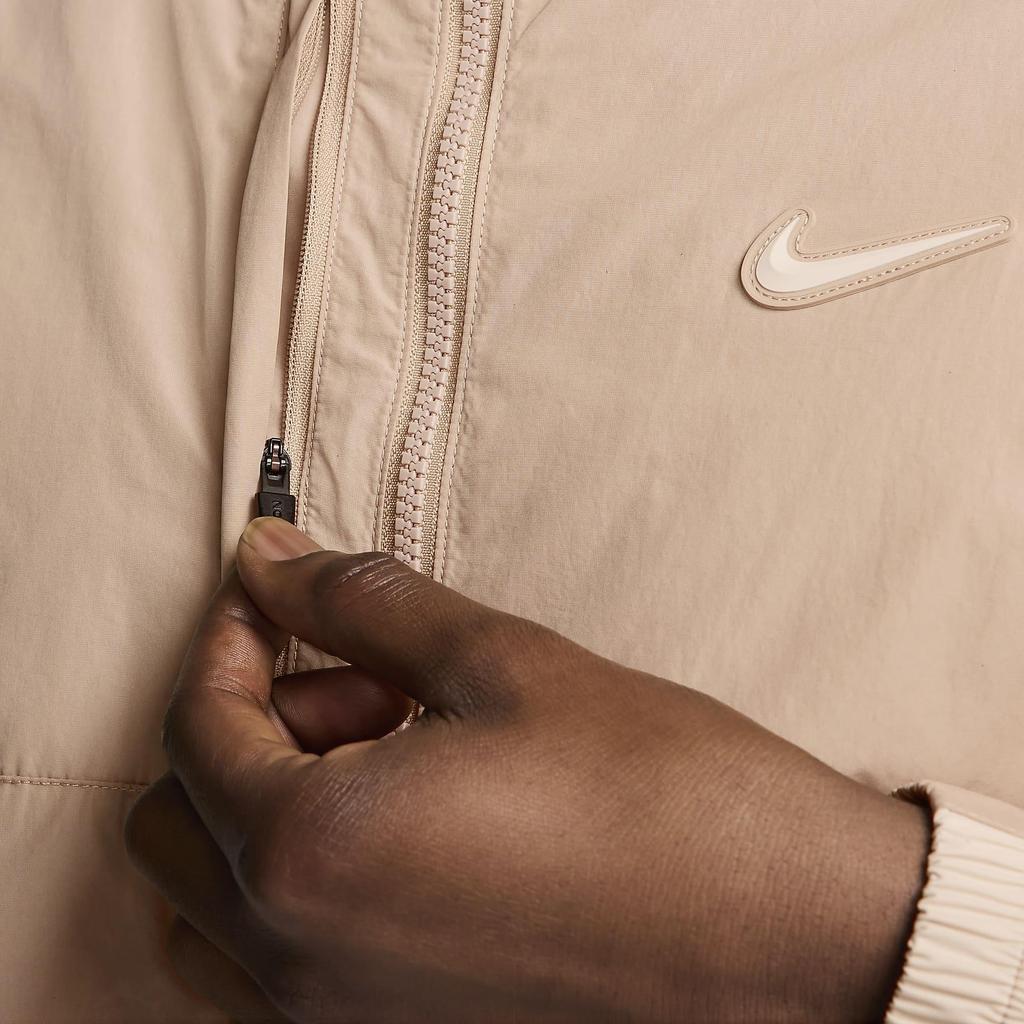 Nike X Nocta SS24 Zweifarbige Logo-Stehkragen-Sportjacke Herrenjacke Beige FN7666-200