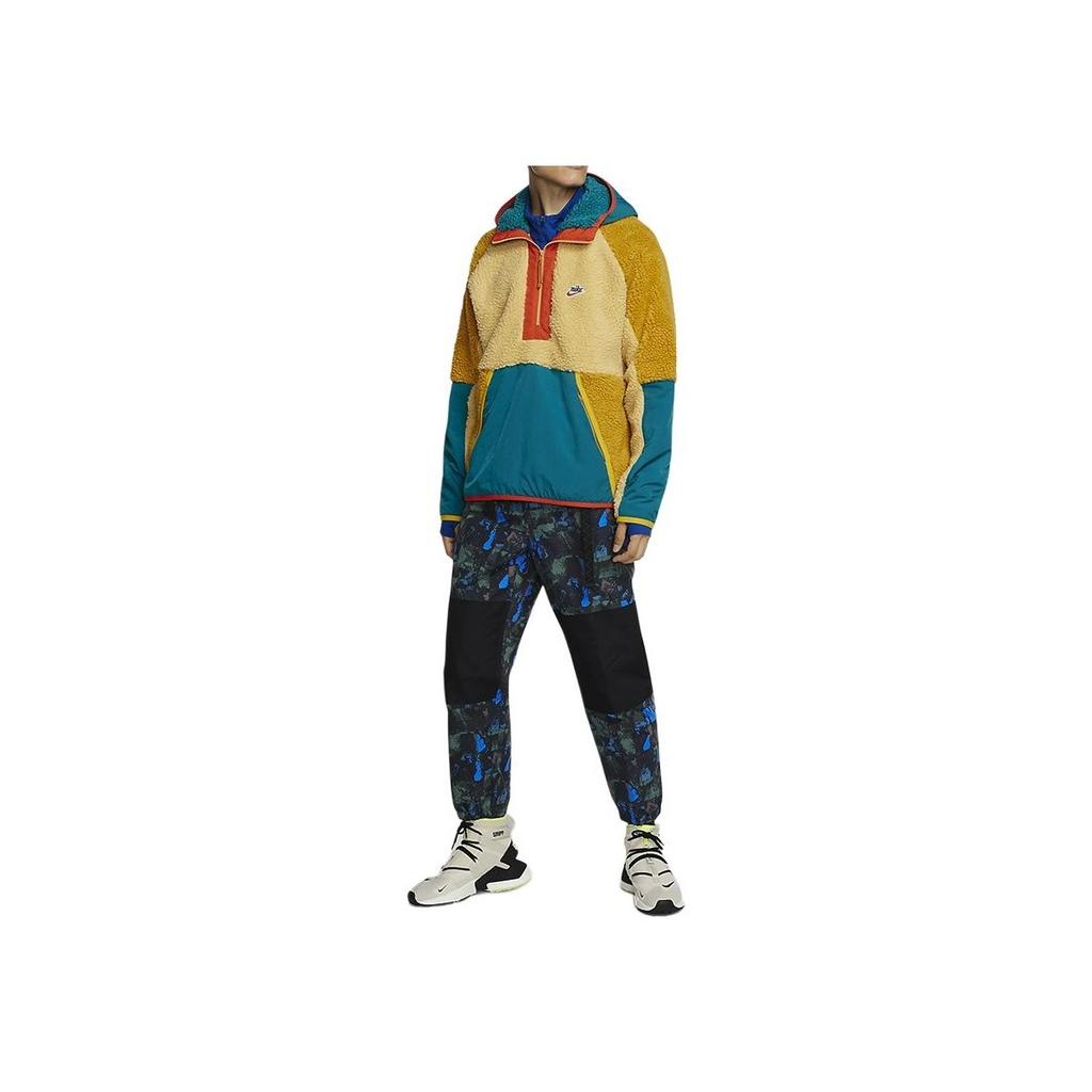 Nike Sportovní mikina s kapucí Sherpa na zip 1/2 s patchworkovým designem Pánská mikina Vícebarevná BV3766-723