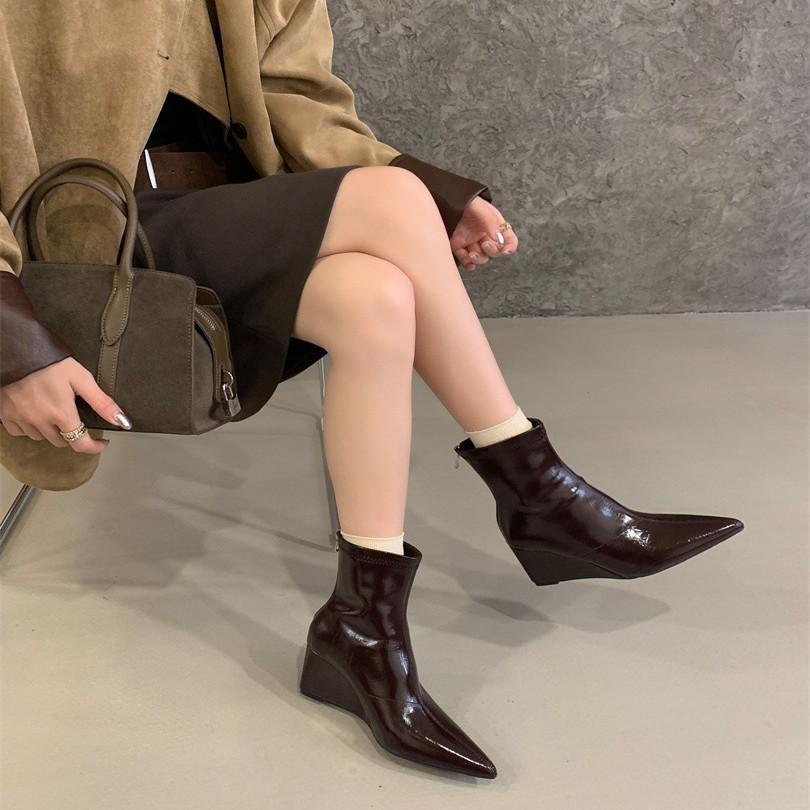 Premium Maillard Brown Pointed Wedge Heel Short Boots Women's High Heel Back Zipper Skinny Boots Autumn and Winter Short Boots