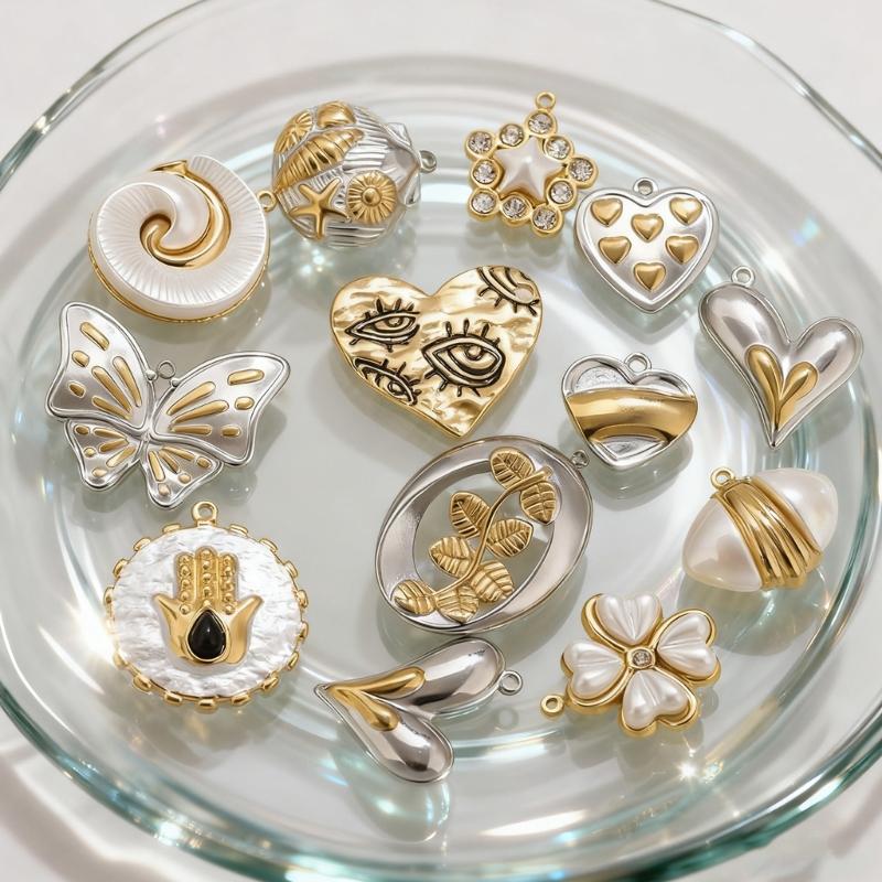 Chic Dubbelfärgad Kärlek Fjäril Hänge Berlock Rostfritt Stål Accessoar För Dagligt Bruk Speciella Tillfällen