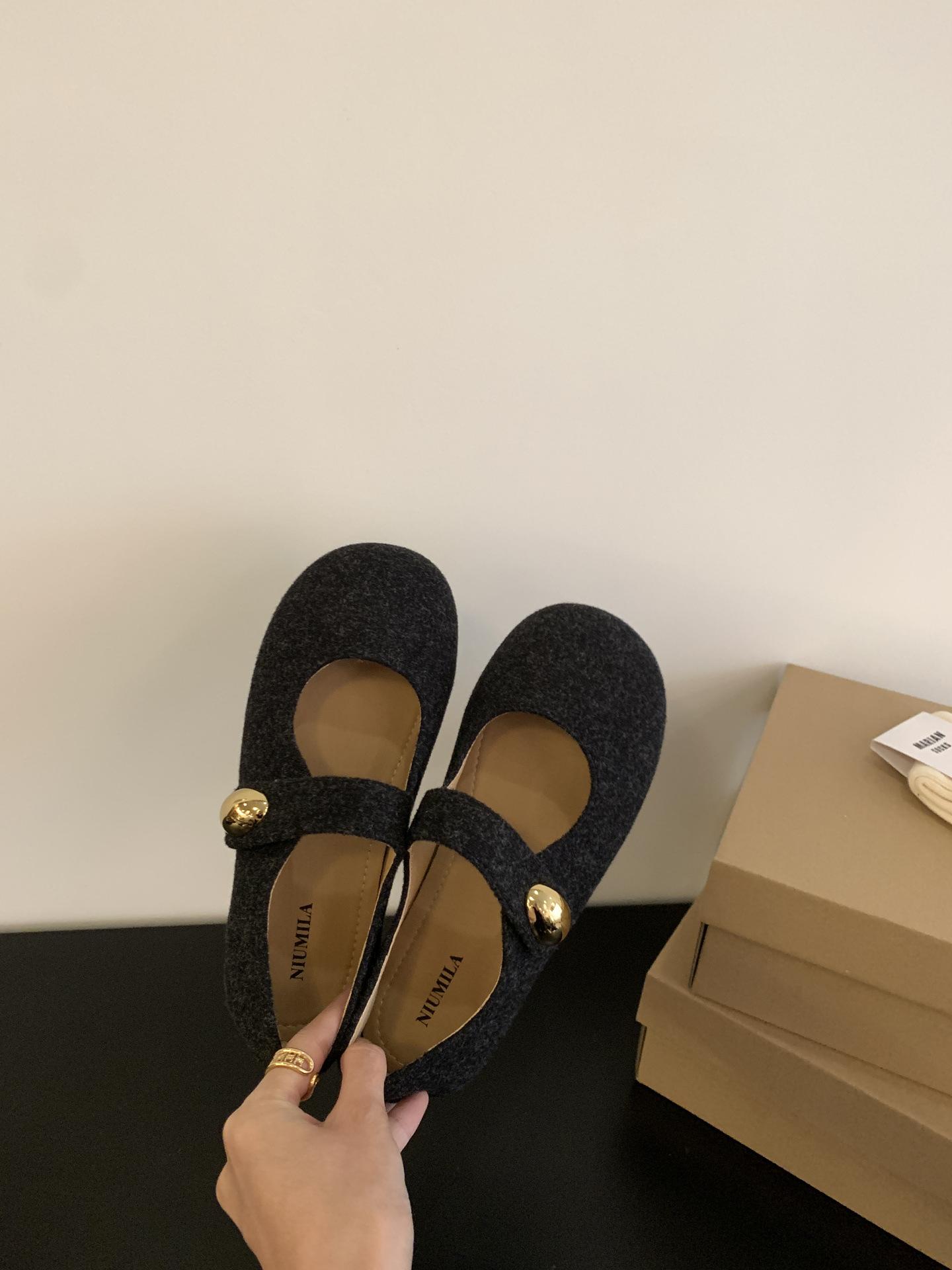 

Late evening breeze gentle suede Mary Jane shoes women s single shoes 2025 new French retro with skirt ballet shoes ladyshoes 40 чорний