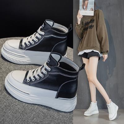 Innere Höhenzunahme 7 Leder kleine weiße Schuhe Damen, Herbst neue vielseitige dicksohlige Muffin Freizeitschuhe Herbstmodelle