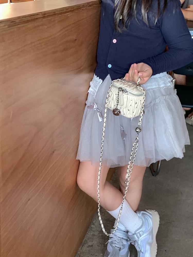 Mini kwadratowa torebka na łańcuszku: Luksusowa czerwona torebka crossbody z haftem i cyrkoniami, wszechstronna dla kobiet i dzieci, styl koreański.