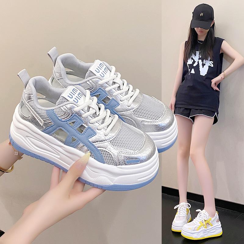 Thick-soled mesh white shoes women's 2025 summer new hollow breathable inner height increase casual board shoes net shoes muffin shoes