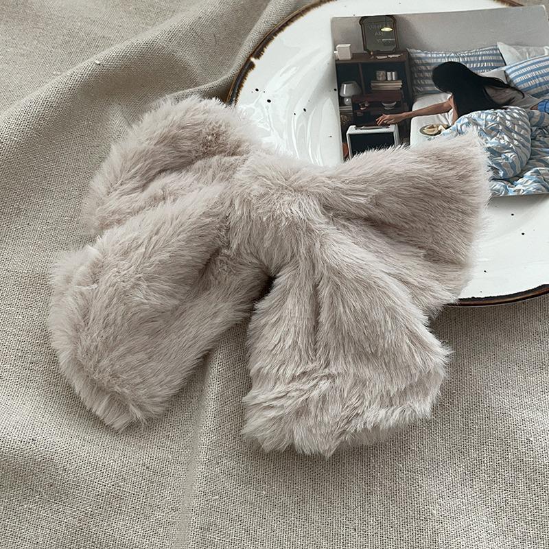 Plush Big Bow Hairpin Velvet Back Head Hairpin Versatile in Winter Furry Hair Clip Top Hair Accessories Headwear