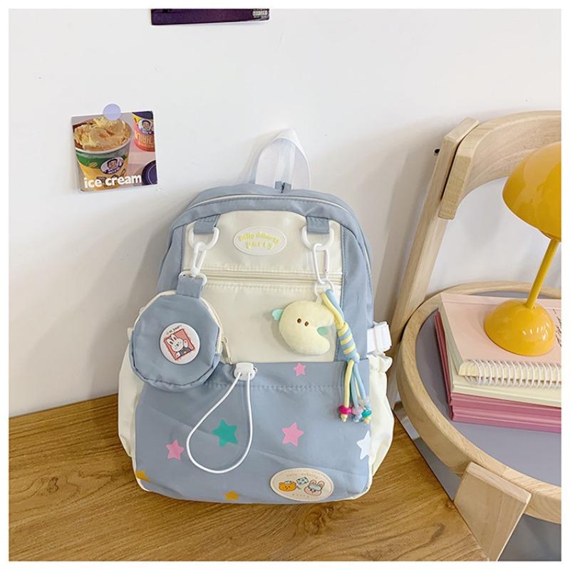 The new schoolbag is high-value, fresh and sweet backpack, light for junior high school students, and large-capacity backpack for spring outing.