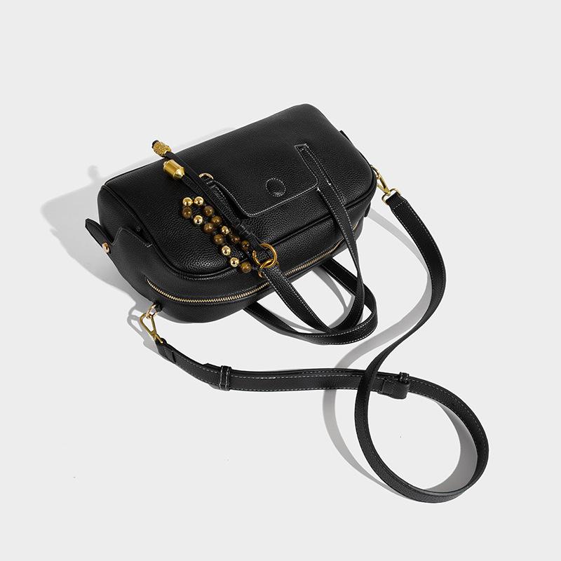 Niche Bowling Bag for Women 2025 New Fashion Handheld Boston Bag Commuter Large Capacity Fashion Tote Bag