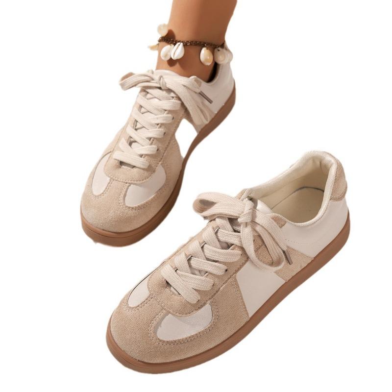 Large-sized German Training Shoes Round-toed Lace-up Flat White Sneakers Low-top Sports Sneakers