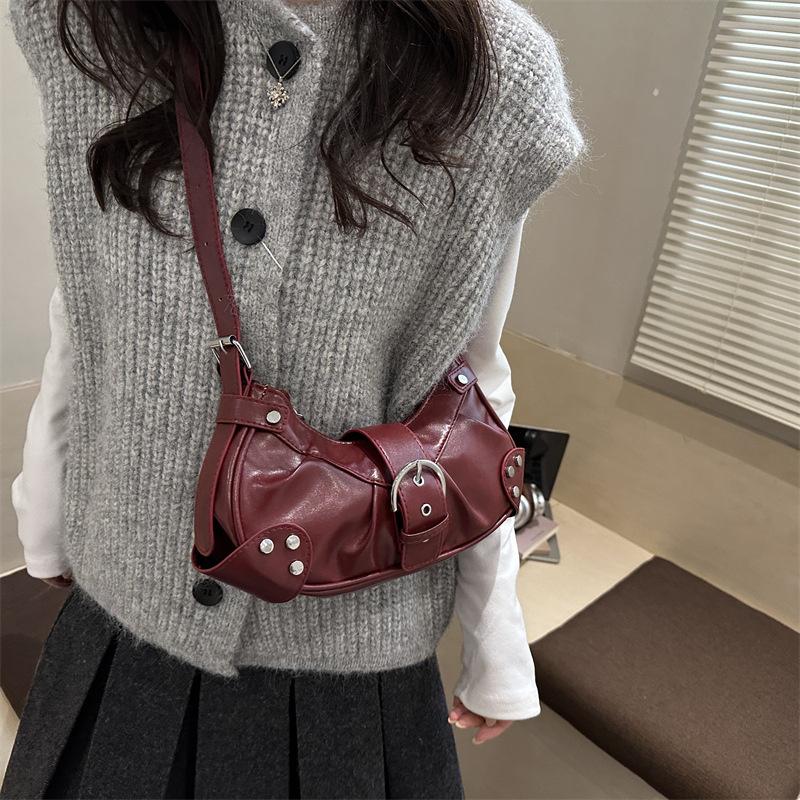 Vintage Y2k Rivet Belt Design Women Pu Shoulder Bags Solid Color Ladies Crossbody Bag Casual Female Hobos Handbags Purse