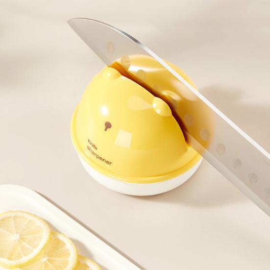Cute Bear-Shaped Knife Sharpener Stable Vacuum Suction Cup Knife Sharpener Tungsten Steel Whetstone Easy to Store Kitchen Tool