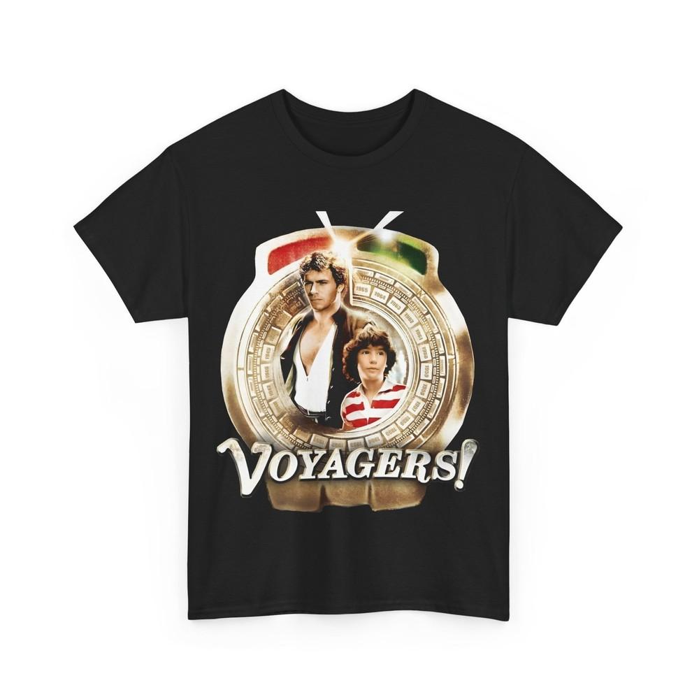 

Voyagers T-Shirt - Jon-Erik Hexum, Meeno Peluce - Omni - 1980s Time Travel TV 4XL