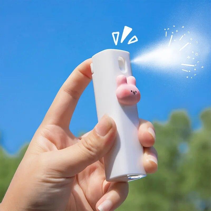 Mini vaporisateur Portable de dessin animé mignon de 10ml, bouteille rechargeable pour cosmétique, bouteille d'hydratation, désinfection à l'alcool, arrosoir de voyage
