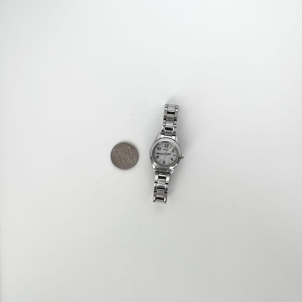 Used [In operation] Polished Seiko SEIKO ladies watch radio solar good condition silver white dial s2383