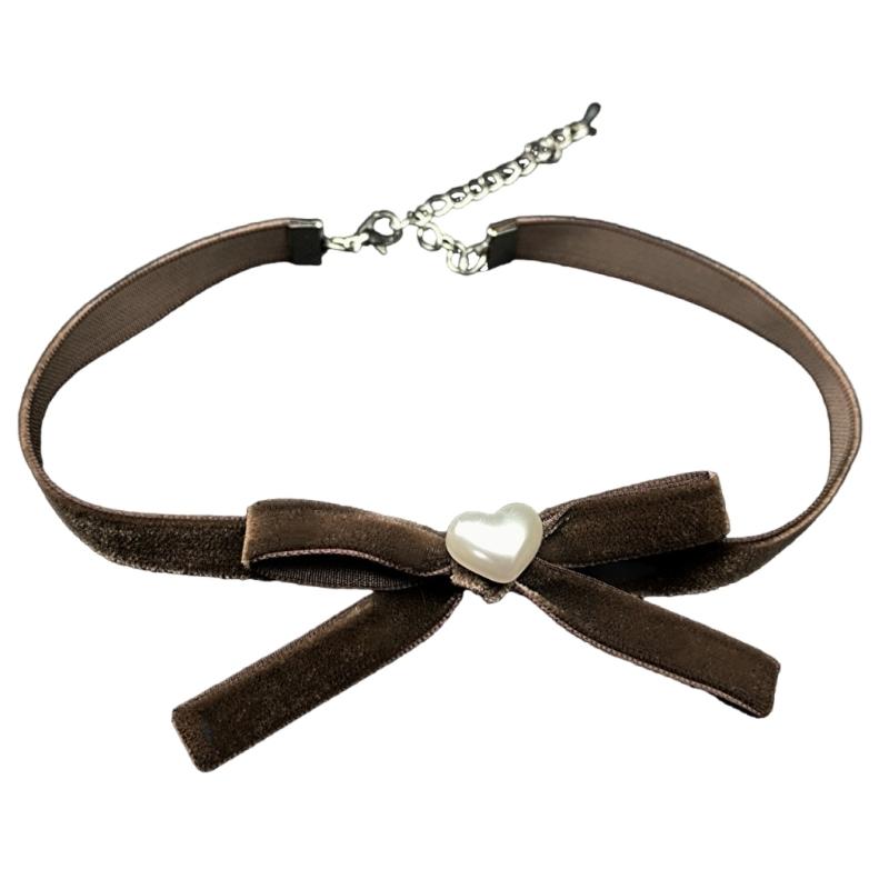 

Ожерелье-чокер с подвеской в виде сердца в виде банта, винтажная бархатная лента, цепочка для воротника, аксессуар ручной работы для женщин, модный шейный платок коричневый