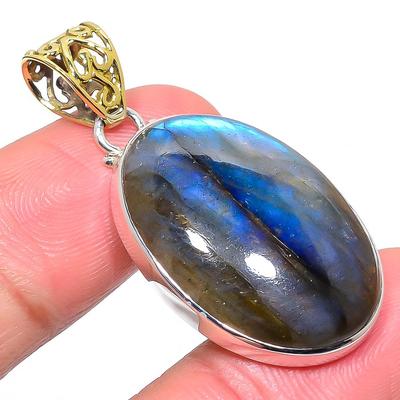 Natural Labradorite Gemstone 925 Sterling Silver Two Tone Pendant 1.73" d7K00